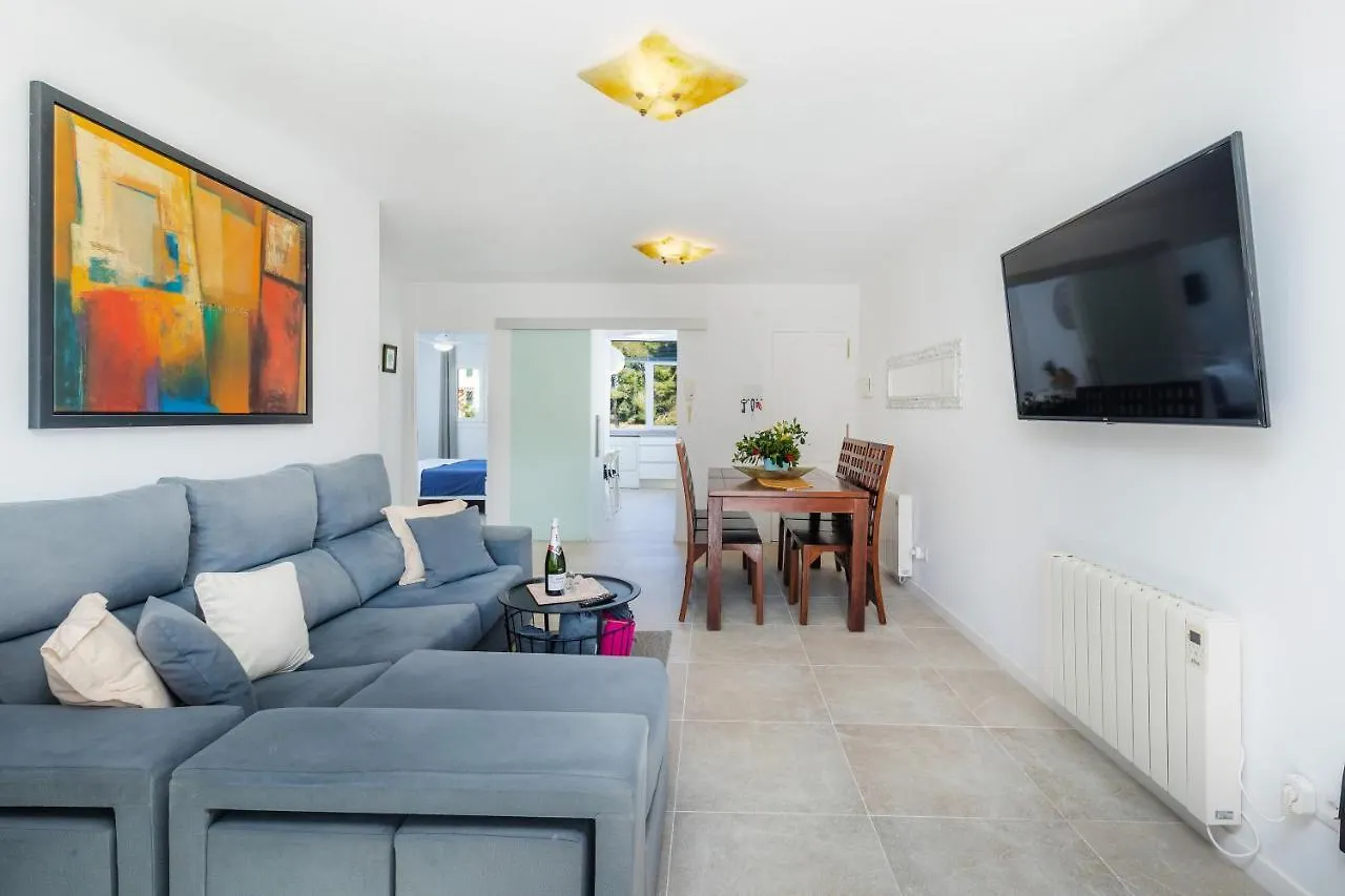 Apartamento La Pergola Font de sa Cala Spanien